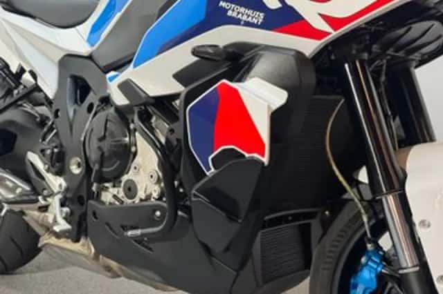 BMW M 1000 XR (2025) thumbnail 6