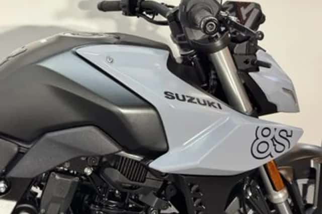 Suzuki GSX-8S (2024) thumbnail 3