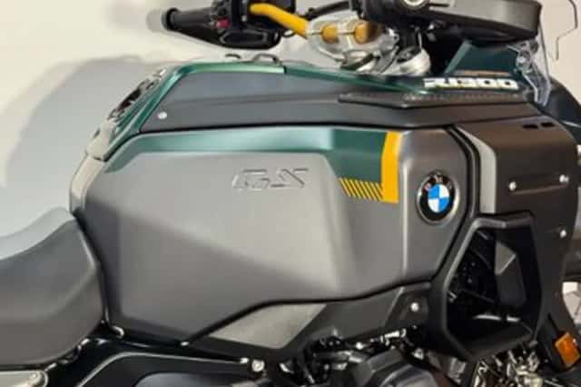 BMW R 1300 GS Adventure (2024) thumbnail 2