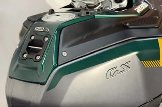 BMW R 1300 GS Adventure (2024) thumbnail 3