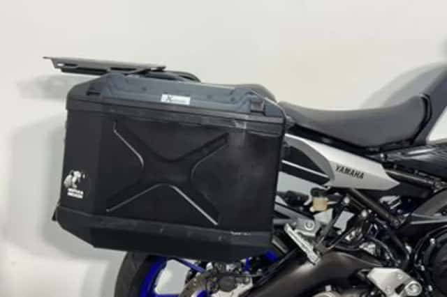 Yamaha Tracer 900 (2016) thumbnail 4