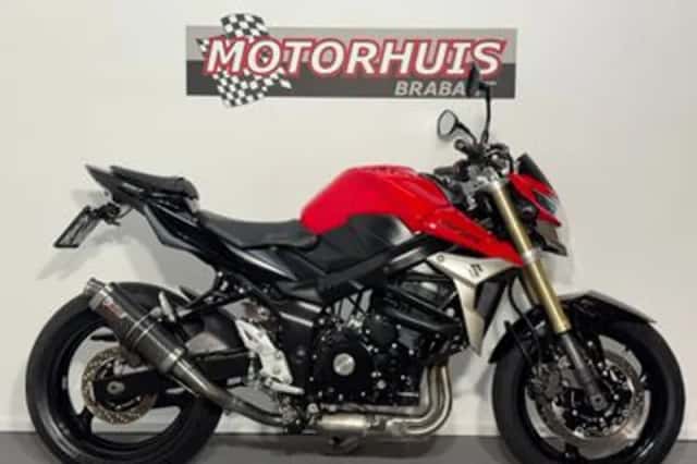 Suzuki GSR750 (2011) thumbnail 1