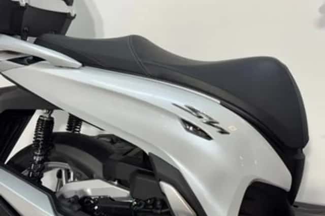 Honda SH 350I (2021) thumbnail 3