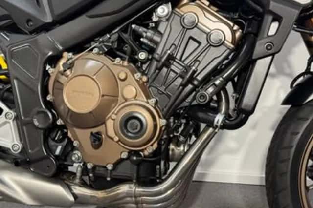 Honda CB650R (2019) thumbnail 2