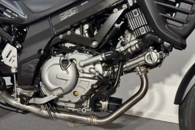 Suzuki V-Strom 650 (2016) thumbnail 2