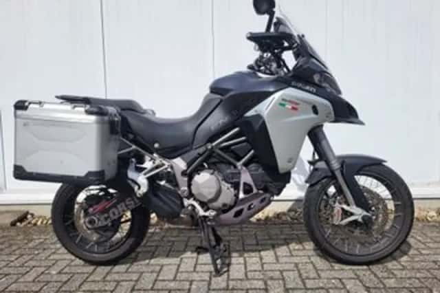 Ducati Multistrada 1200 Enduro (2016) thumbnail 2