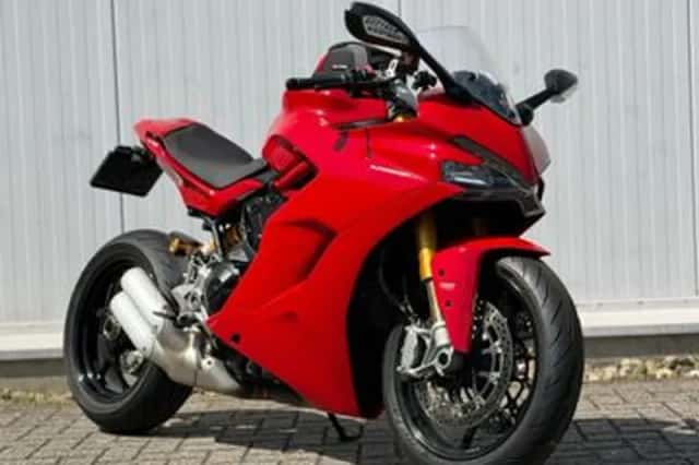 Ducati Supersport S (2017) thumbnail 4