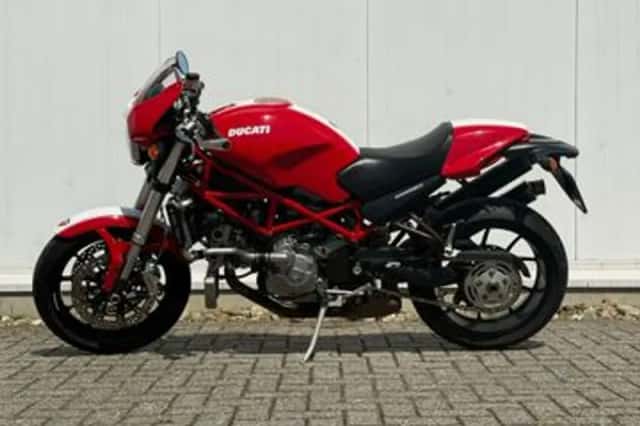 Ducati M S4R (2007) thumbnail 1