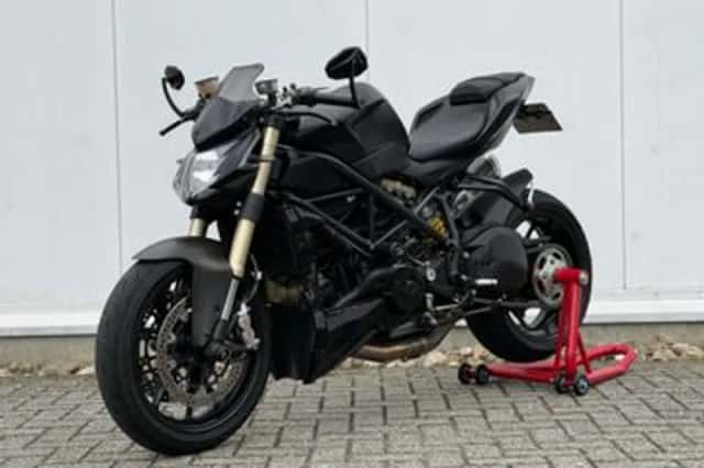 Ducati Streetfighter 848 (2012) thumbnail 3