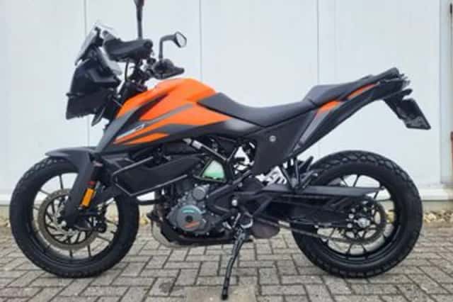 KTM 390 Adventure (2022) thumbnail 1