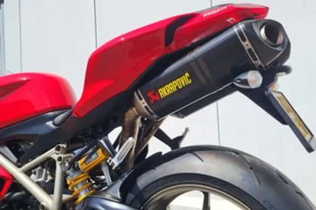 Ducati 1198 S (2009) thumbnail 5