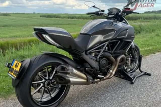 Ducati Diavel (2011) thumbnail 3