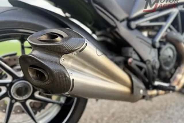 Ducati Diavel (2011) thumbnail 6