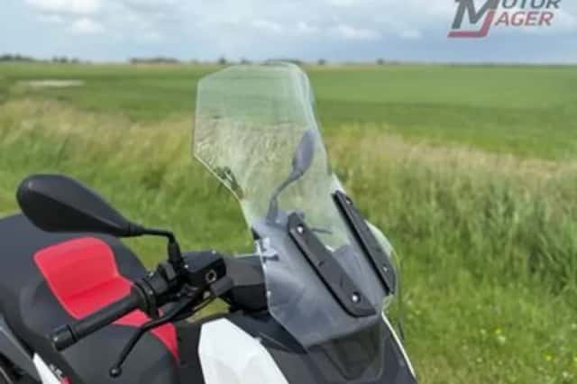 BMW C 400 X (2019) thumbnail 3