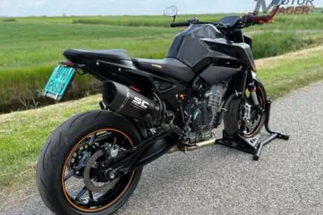 KTM 890 Duke (2021) thumbnail 3