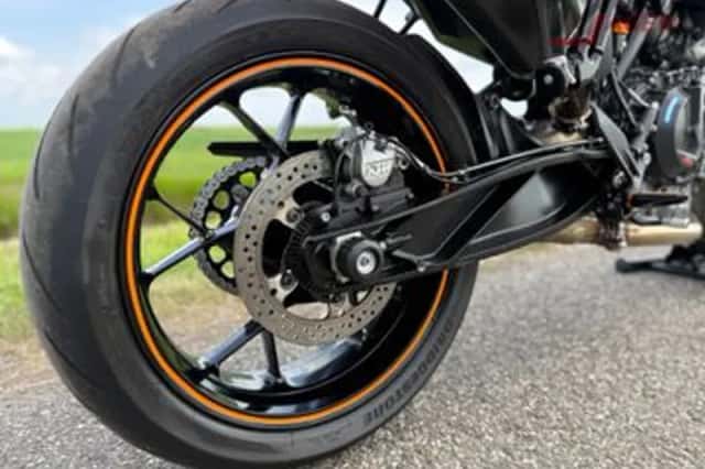 KTM 890 Duke (2021) thumbnail 5