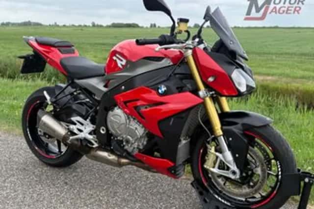 BMW S 1000 R (2016) thumbnail 1