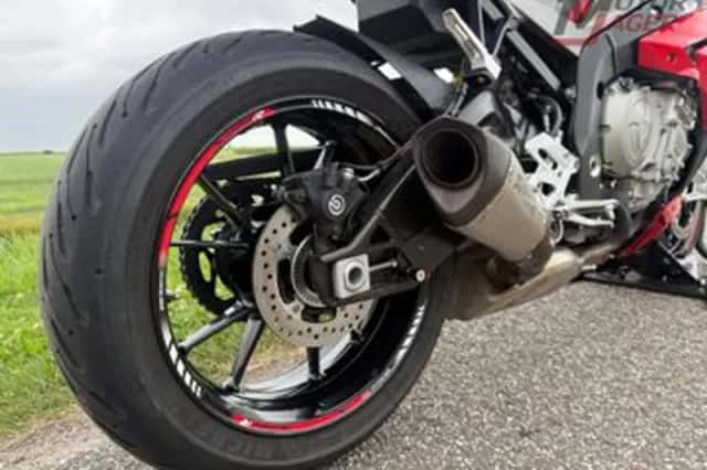 BMW S 1000 R (2016) thumbnail 4