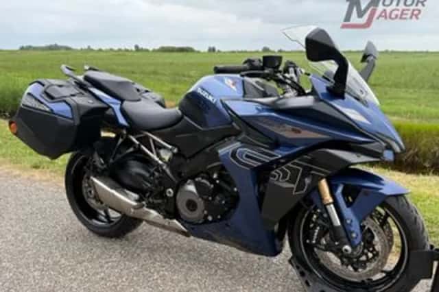 Suzuki GSX-S1000GT (2023) thumbnail 1