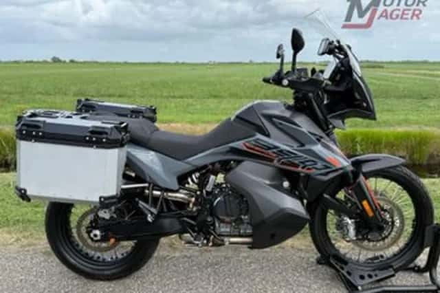 KTM 890 Adventure (2022) thumbnail 3