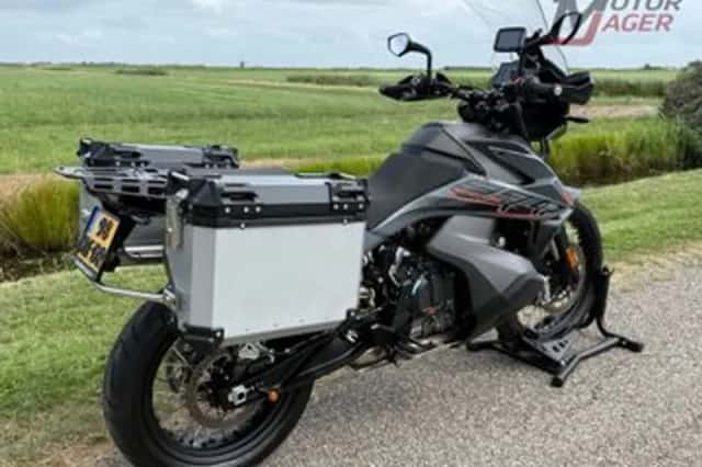 KTM 890 Adventure (2022) thumbnail 5