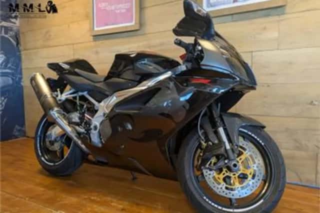 Aprilia RSV Mille (2007) thumbnail 2