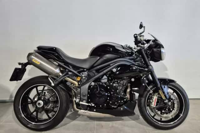 Triumph Speed TRIPLE R (2016) thumbnail 1