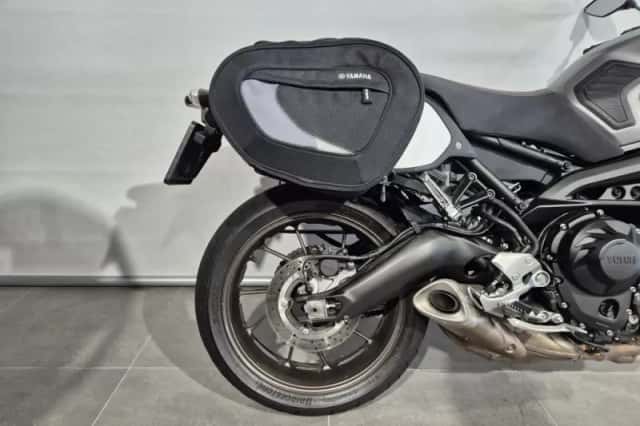 Yamaha MT-09 Sport Tracker (2016) thumbnail 5