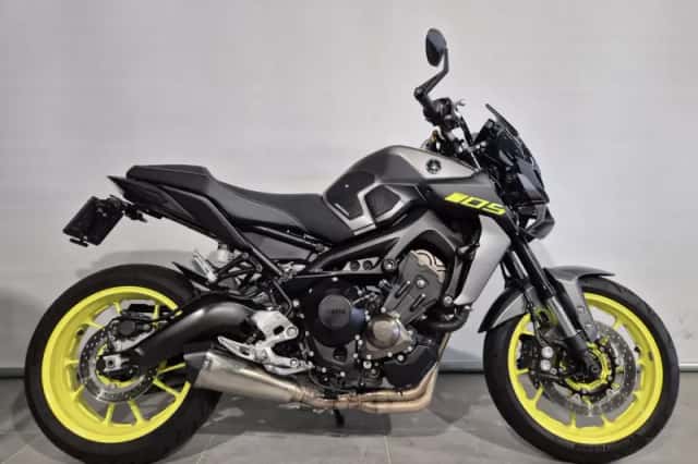 Yamaha MT-09 (2018) thumbnail 1