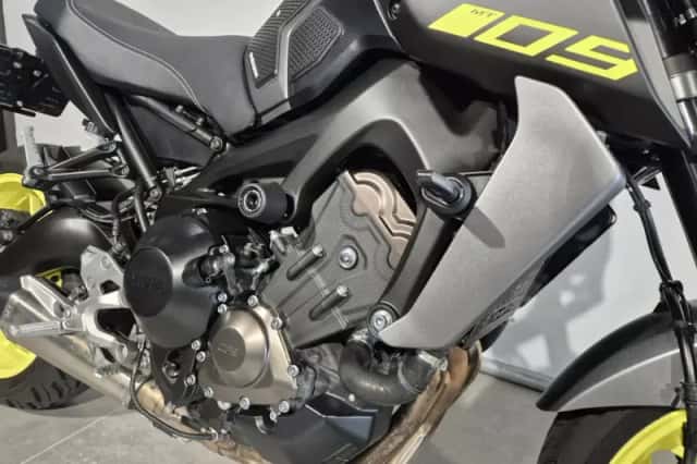 Yamaha MT-09 (2018) thumbnail 4