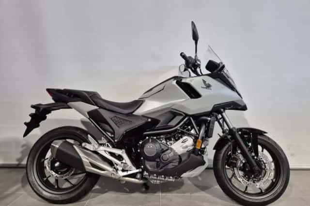 Honda NC750X (2026) thumbnail 1