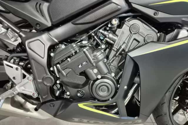 Honda CBR650R (2026) thumbnail 4