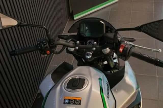 Kawasaki Z7 Hybrid (2024) thumbnail 6