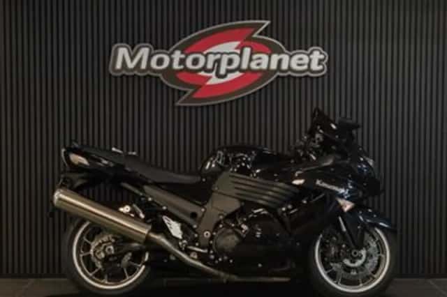 Kawasaki ZZR1400 (2010) thumbnail 1
