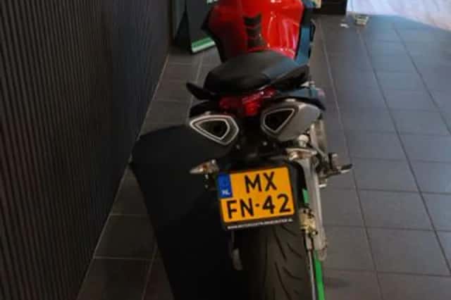 Aprilia SL 750 Shiver (2011) thumbnail 5