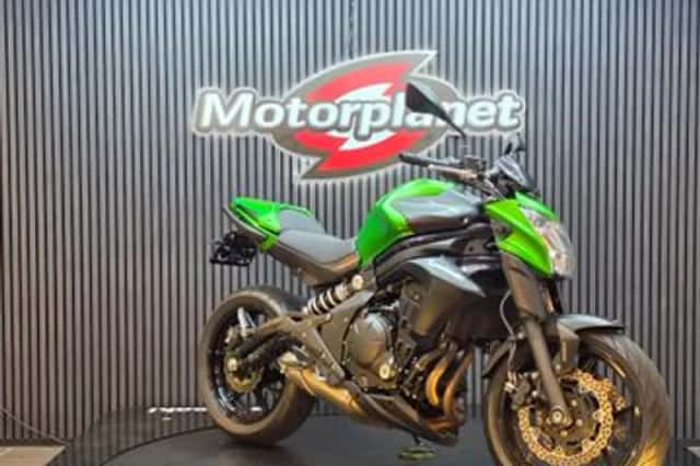 Kawasaki ER-6n (2014) thumbnail 2