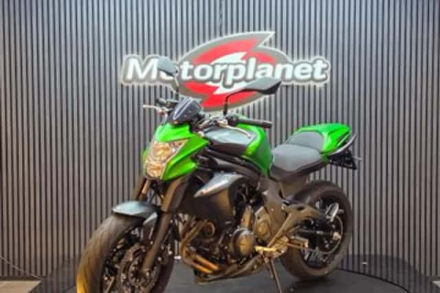 Kawasaki ER-6n (2014) thumbnail 4