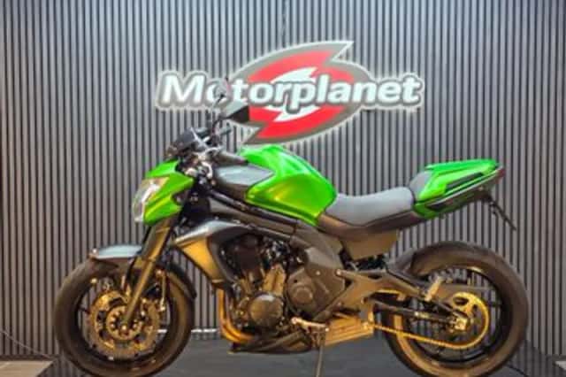 Kawasaki ER-6n (2014) thumbnail 5