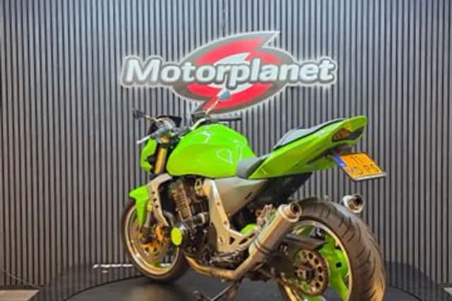 Kawasaki Z 1000 (2003) thumbnail 6