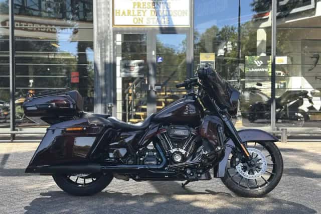 Harley-Davidson Cvo Street Glide (2019) thumbnail 3