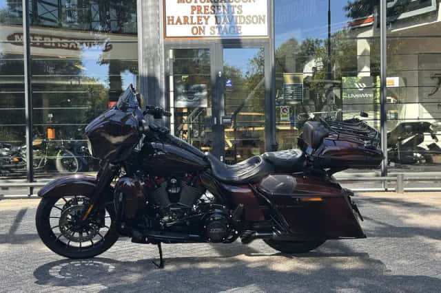 Harley-Davidson Cvo Street Glide (2019) thumbnail 6