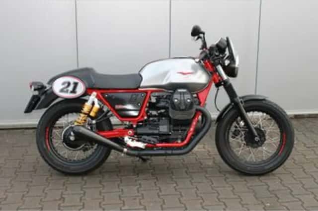 Moto Guzzi V7 III Racer (2020) thumbnail 1