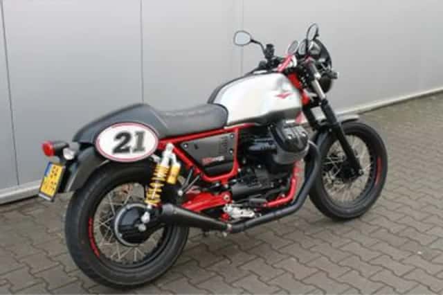 Moto Guzzi V7 III Racer (2020) thumbnail 3