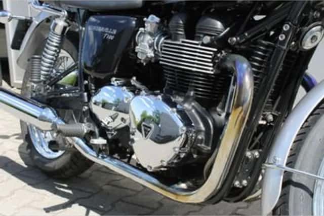 Triumph Bonneville T100 (2015) thumbnail 6