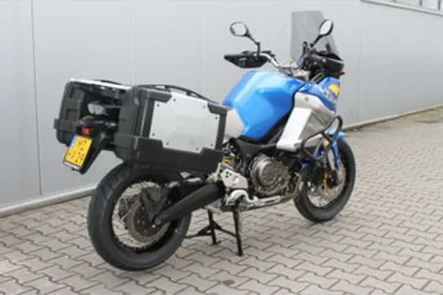Yamaha XT 1200 Z Super Tenere (2011) thumbnail 3