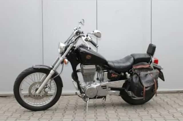 Suzuki LS 650 Savage (1993) thumbnail 4