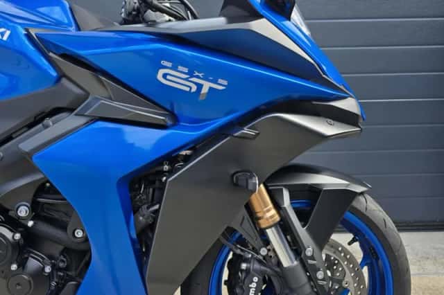 Suzuki GSX-S1000GT Plus (2022) thumbnail 3