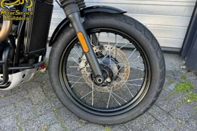 Triumph Street Scrambler 900 (2020) thumbnail 2