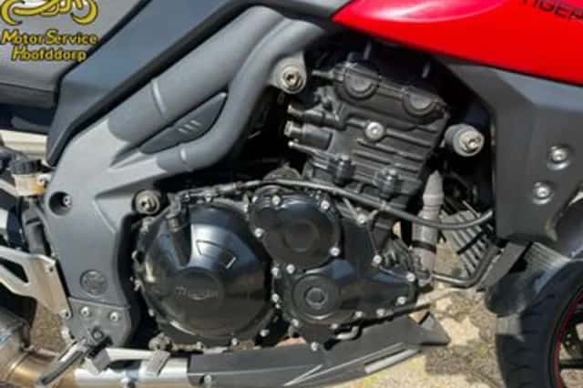 Triumph Tiger 1050 Sport (2013) thumbnail 5