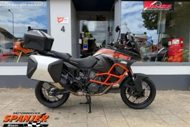KTM 1290 Super Adventure S (2018) thumbnail 1